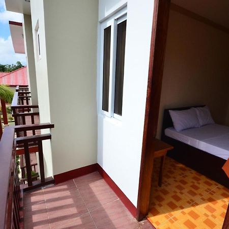 Gilin Pension House Puerto Princesa Bagian luar foto
