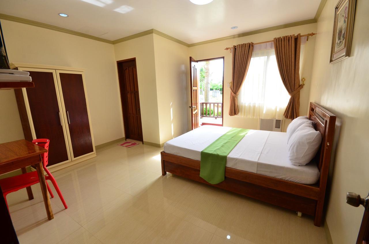 Gilin Pension House Puerto Princesa Bagian luar foto