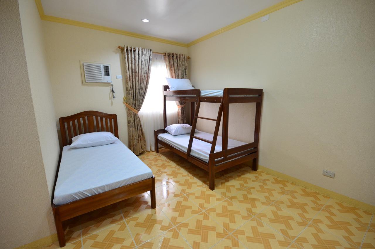 Gilin Pension House Puerto Princesa Bagian luar foto