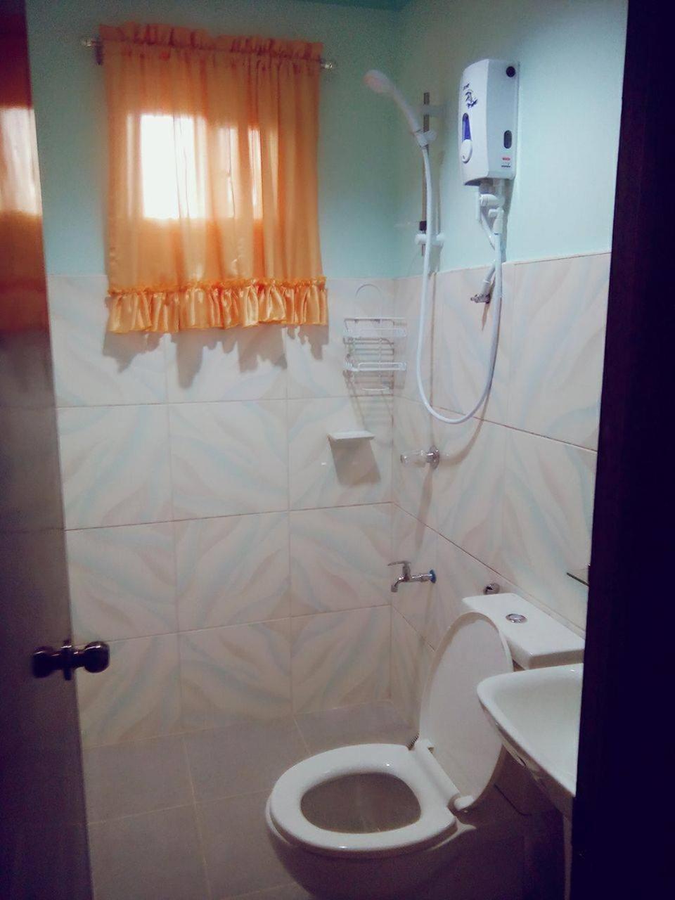 Gilin Pension House Puerto Princesa Bagian luar foto
